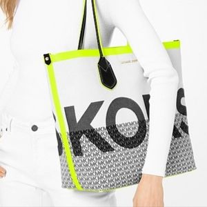 Michael Kors Carolina Tote Bag